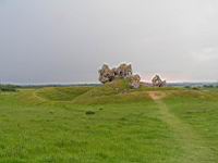 Irlande,_Co_Offaly,_Clonmacnoise,_Chateau,_Ruines (1)
